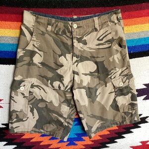 Stillwater Supply Co Camo Cargo shorts